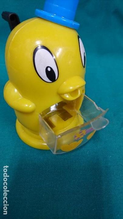 Coleccionismo: SACAPUNTAS POLLO DE PL&Aacute;STICO, MANIVELA - Foto 5