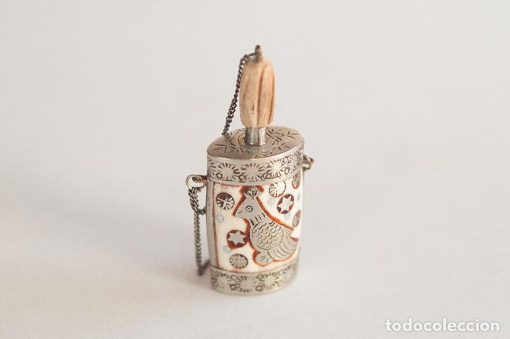 Coleccionismo: SNUFF BOTTLE CON MARFIL INCRUSTADO - Foto 2