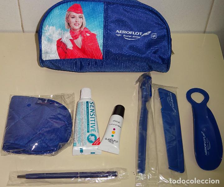 Coleccionismo: NECESER DE VIAJE DE AEROL&Iacute;NEAS AEROFLOT DE RUSIA. BOLSA DE ASEO AEROL&Iacute;NEA RUSA. AZAFATA 150 GR