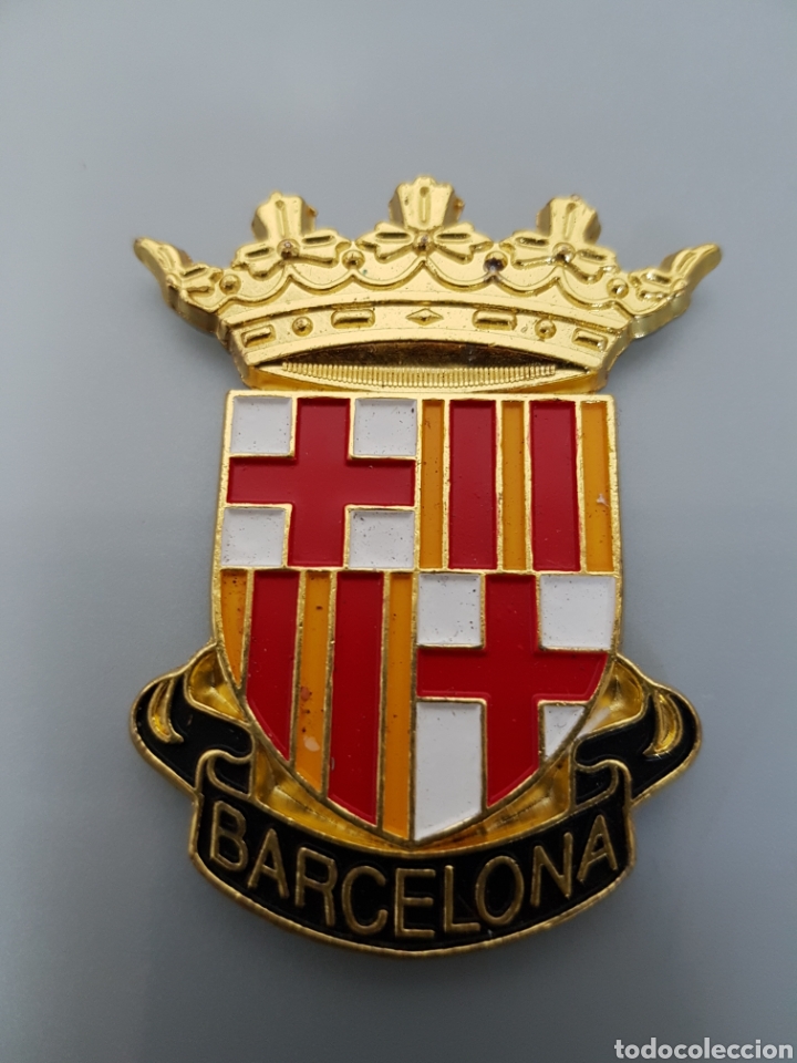 Coleccionismo: GRAN ESCUDO BARCELONA 6X4cm