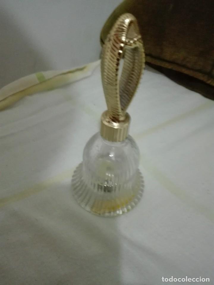Coleccionismo: Campanilla / campana de avon - Foto 1