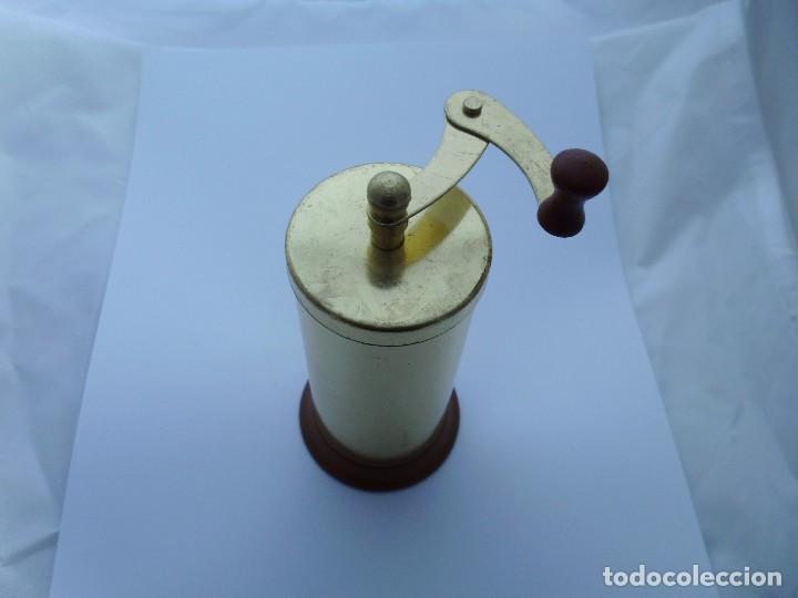 Coleccionismo: MOLINILLO DE CAF&Eacute; MINIATURA  METAL - Foto 2