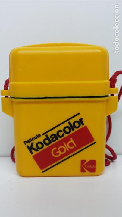 Coleccionismo: ESTUCHE R&Iacute;GIDO Y HERM&Eacute;TICO PUBLICIDAD DE KODAK - KODAKOLOR GOLD