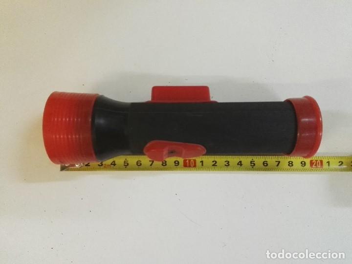 Coleccionismo: Linterna vintage con iman para colgar. - Foto 1