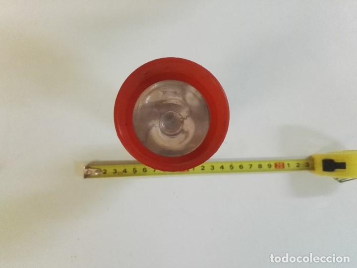 Coleccionismo: Linterna vintage con iman para colgar. - Foto 2