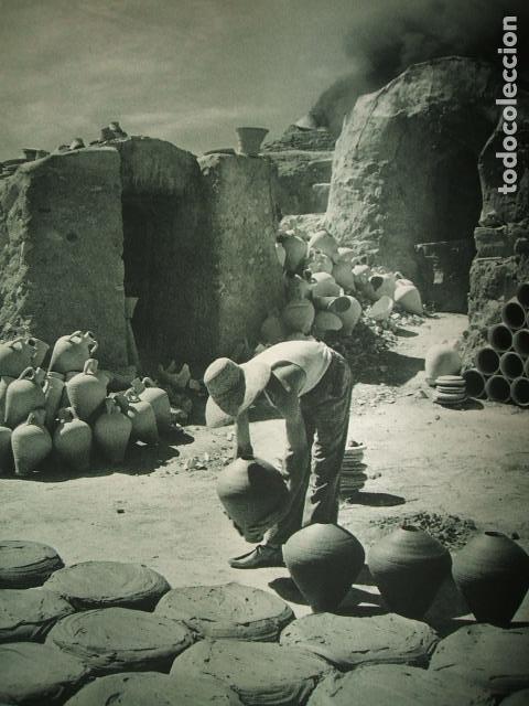 Coleccionismo: LORCA MURCIA HACIENDO CANTAROS LAMINA HUECOGRABADO A&Ntilde;OS 40 16 X 21 CMTS
