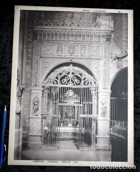 Coleccionismo: FOTOGRAFIA - SIG&Uuml;ENZA - CATEDRAL - CAPILLA 38x29,5cm - circa 1890 - GRAN FORMATO