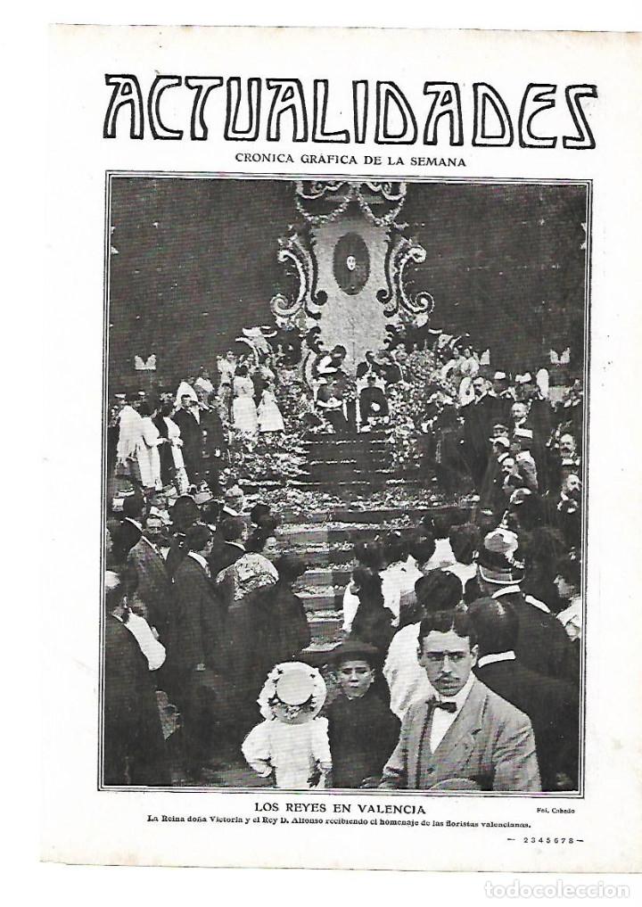 Collecting paper: A&Ntilde;O 1910 RECORTE PRENSA VALENCIA VISITA REYES HOMENAJE FLORISTAS ENTRADA CATEDRAL PLAZA DE LA REINA