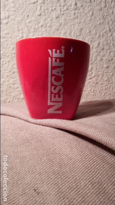 Coleccionismo: Tacita de Nescafe roja - Foto 1