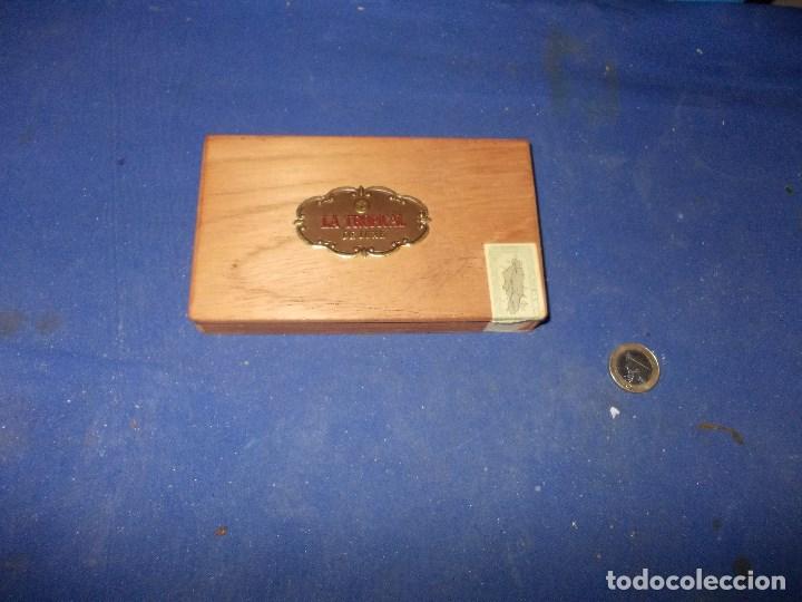 Coleccionismo: caja dde tabaco la tropical - Foto 1