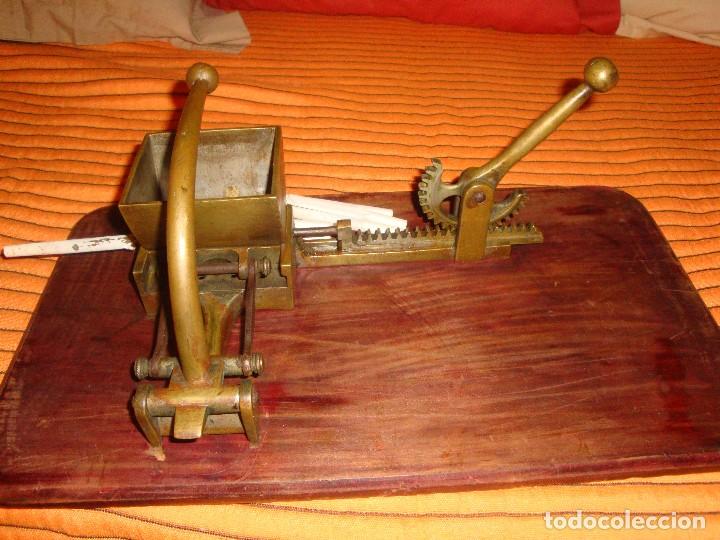 Coleccionismo: MAQUINA DE EMBOQUILLAR - Foto 5