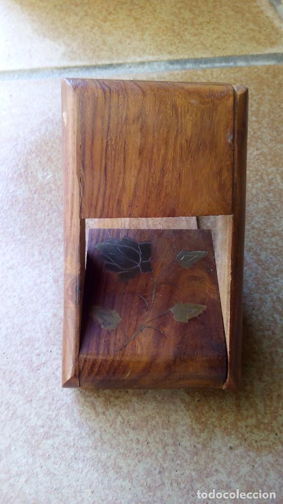 Coleccionismo: Pitillera de madera. - Foto 2