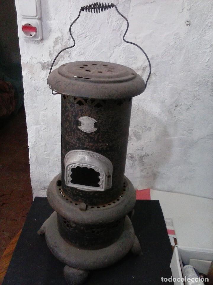 Coleccionismo: estufa antigua de  pie - Foto 1