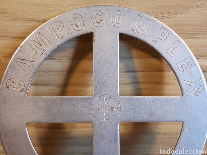 Coleccionismo: Placa publicitaria Campocomplex reversible Bayer inyectables y capsulas. - Foto 3