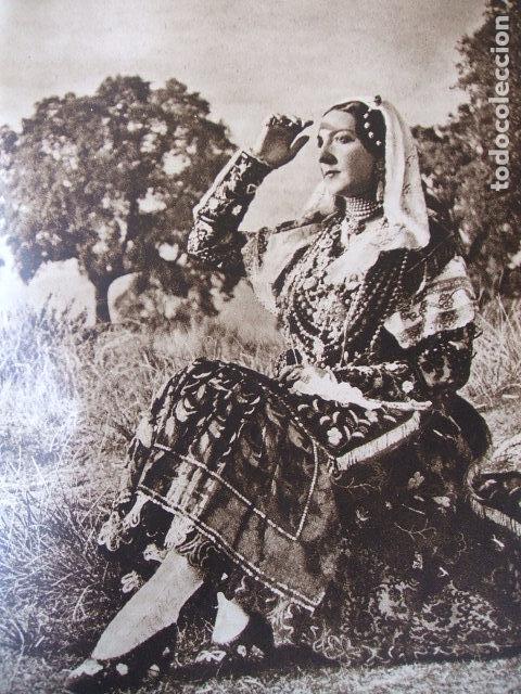 Collecting paper: SALAMANCA UNA CHARRA HUECOGRABADO 1945 14 X 23 CMTS