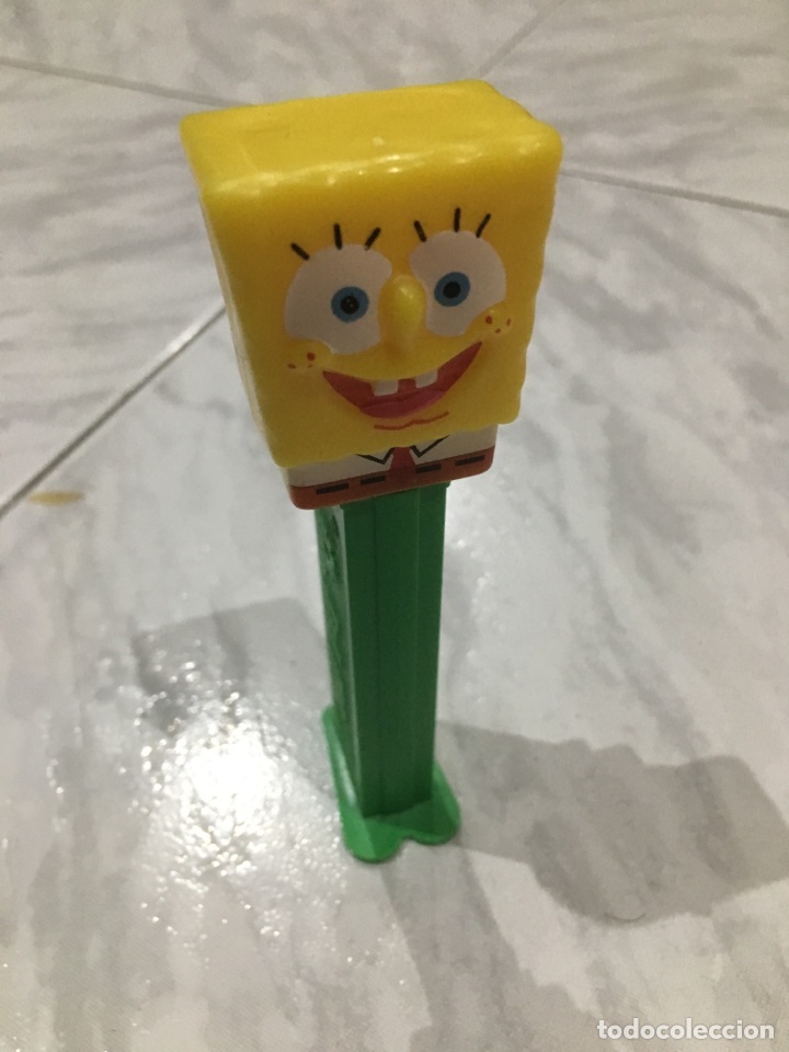 Coleccionismo: Dispensador caramelos Pez bob esponja Hungr&iacute;a
