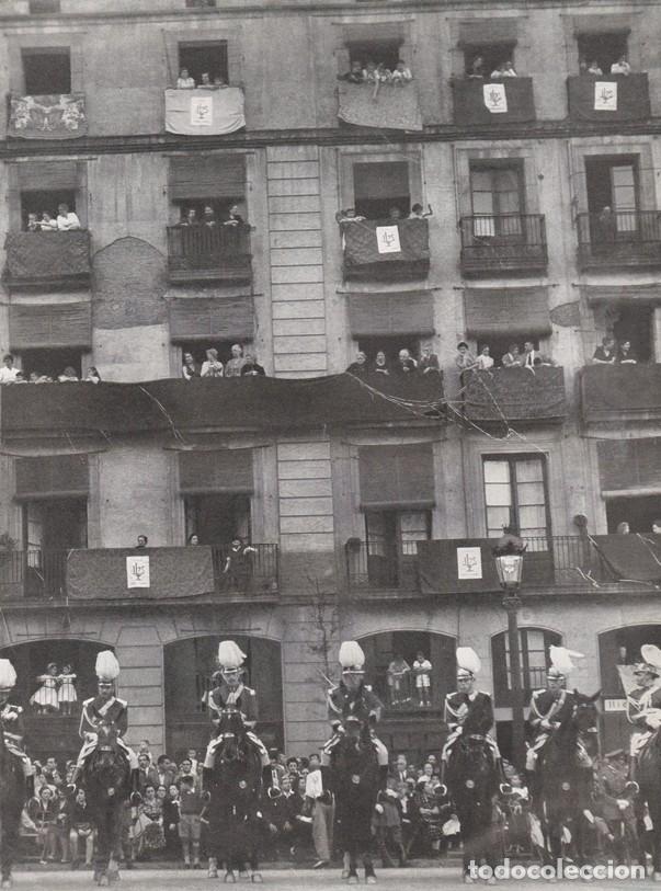 Sammelleidenschaft Papier: BARCELONA ANTIGUA - LAMINA / HOJA RECORTADA - GUARDIA MUNICIPAL A CABALLO -UNIFORME DE GALA - CORPUS