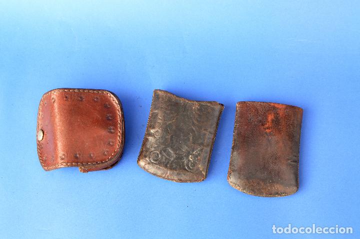 Coleccionismo: PETACA DE TABACO DE PIEL Y MONEDERO DE PIEL - Foto 4