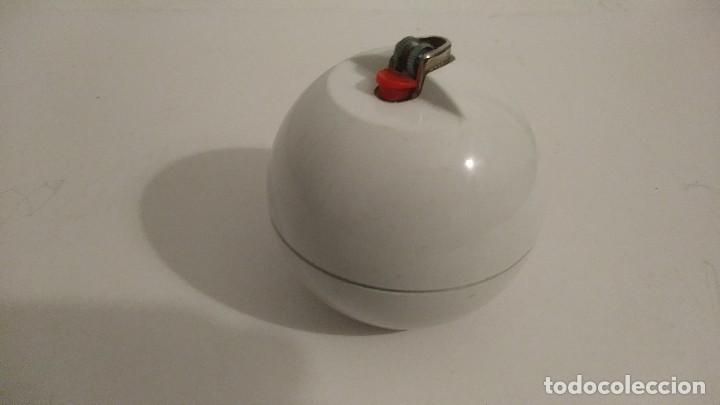 Coleccionismo: funda de encendedor BIC mini - Foto 3