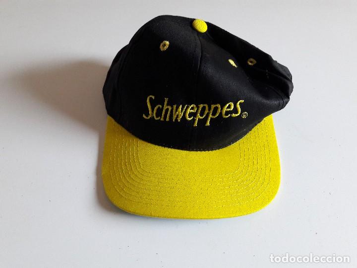 Coleccionismo: gorra de publicidad schweppes - Foto 1