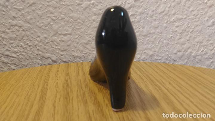 Coleccionismo: Zapato de tac&oacute;n de mujer. Decoraci&oacute;n. - Foto 3