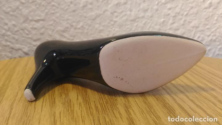 Coleccionismo: Zapato de tac&oacute;n de mujer. Decoraci&oacute;n. - Foto 6