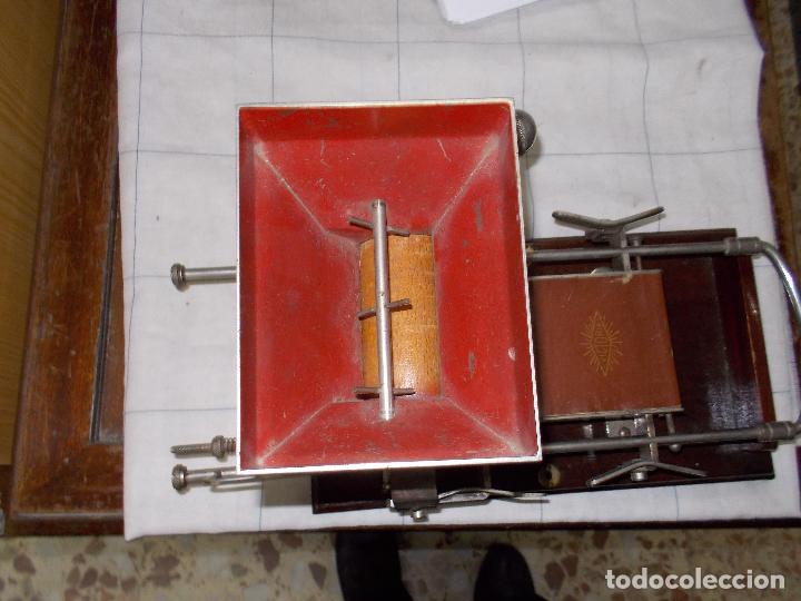 Coleccionismo: maquina cigarros victoria - Foto 4