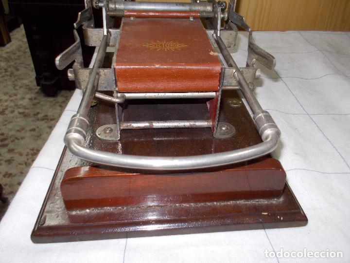 Coleccionismo: maquina cigarros victoria - Foto 9