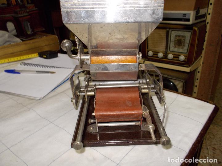 Coleccionismo: maquina cigarros victoria - Foto 15