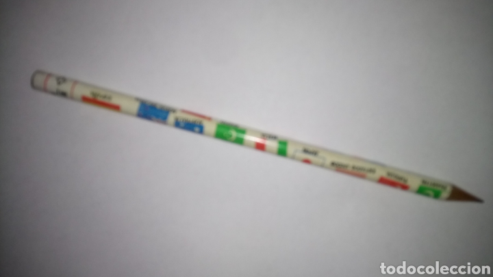 Sammeln: ANTIGUO L&Aacute;PIZ CON LAS BANDERAS DEL MUNDO.