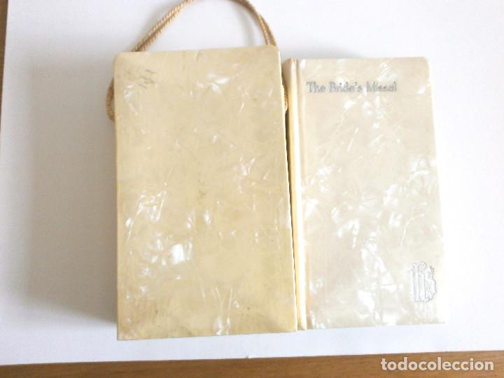 Coleccionismo: Libro de misa Domingo a&ntilde;o 1961 - Foto 2