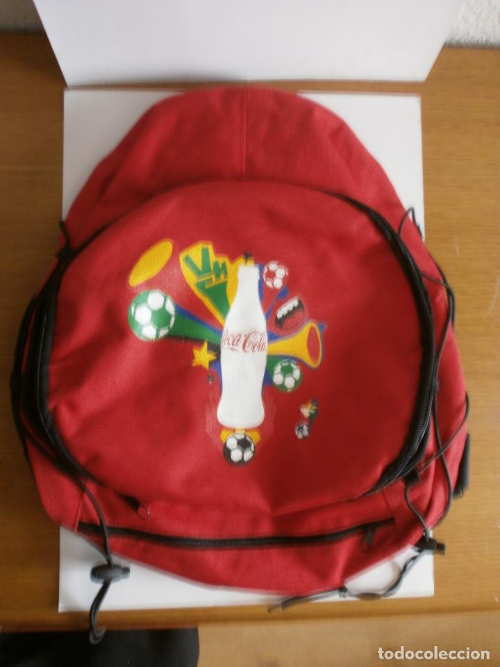 Coleccionismo: mochila de Coca Cola 2012 - Foto 1