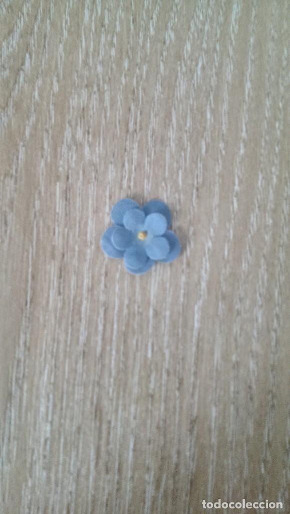 Collectionnisme: ANTIGUA APLICACI&Oacute;N FLOR AZUL