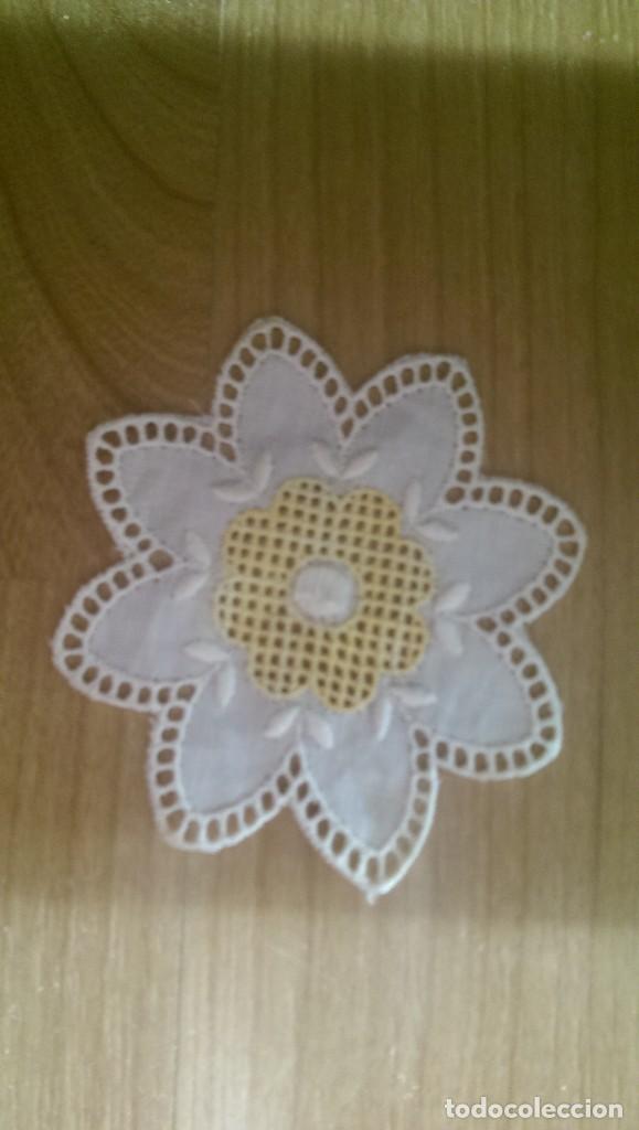 Collectionnisme: ANTIGUA APLICACI&Oacute;N FLOR