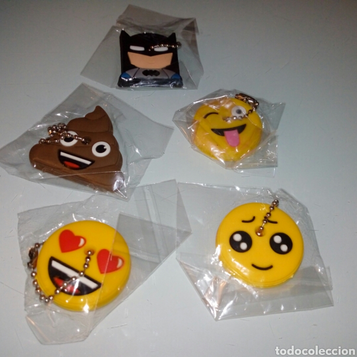 Coleccionismo: Cubrellaves emoticonos y Batman elige el modelo