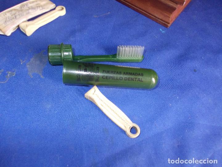 Coleccionismo: pinzas y pulsera de bebes - Foto 3