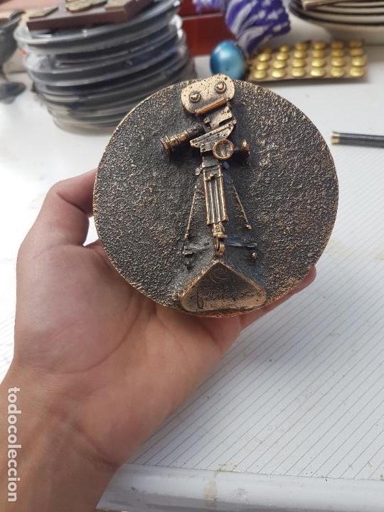 Coleccionismo: CURIOSO Y ANTIGUO TROFEO DE LA COMPA&Ntilde;&Iacute;A DE CINE FILMAX