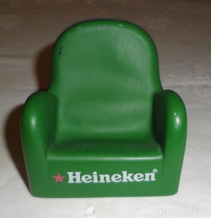 Coleccionismo: soporte para movil forma de sofa publicidad Heineken