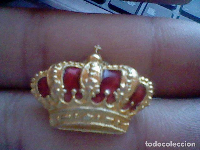 Collecting: CORONA INSIGNIA creo guardia Real o similar