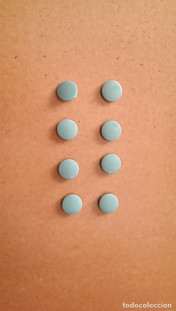 Collecting: LOTE DE 8 BOTONES ANTIGUOS