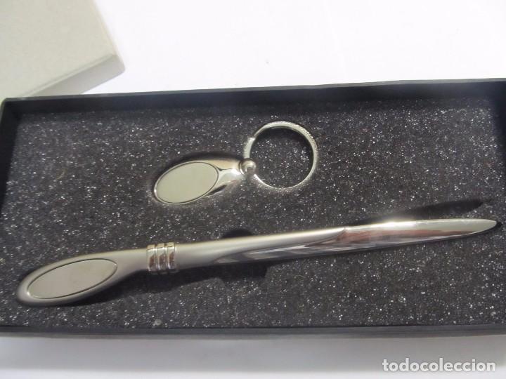 Coleccionismo: ESTUCHE CON ABRECARTAS Y LLAVERO