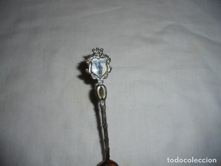 Coleccionismo: CUCHARILLA DE COLECCION CON ESMALTE VATICANO - Foto 2