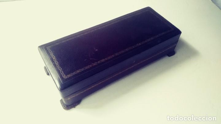 Coleccionismo: CAJA CIGARRERA DE MADERA FORRADA - Foto 3