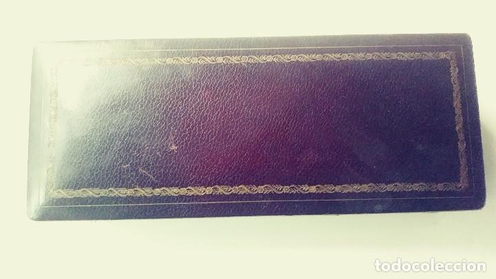 Coleccionismo: CAJA CIGARRERA DE MADERA FORRADA - Foto 4