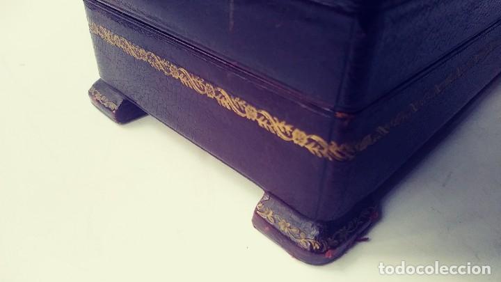 Coleccionismo: CAJA CIGARRERA DE MADERA FORRADA - Foto 17