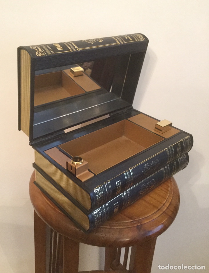 Coleccionismo: CURIOSA CAJA PARA TABACO CON MECHERO, FORMA DE LIBROS HAMLET - Foto 1