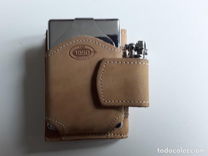 Coleccionismo: Estuche de cuero con tarjetero y mechero de metal y monedero de Don 1950.