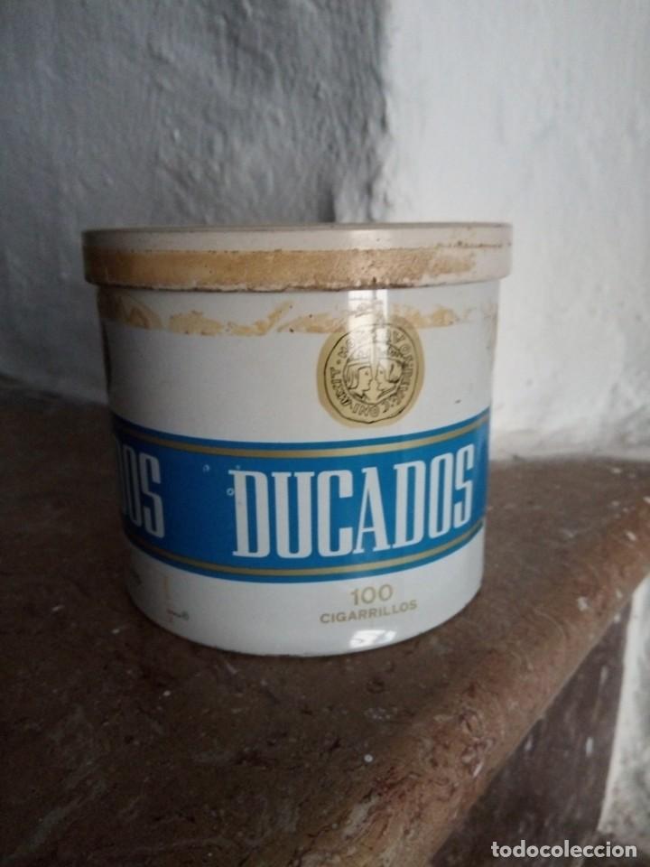 Collectionnisme: Bote de tabaco Ducados