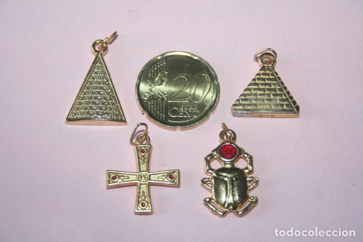 Coleccionismo: LOTE 4 COLGANTES DIFERENTES - Foto 1