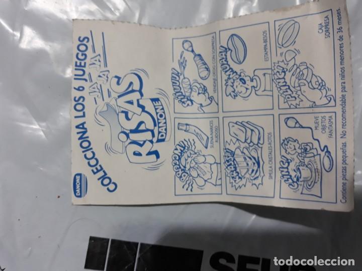 Coleccionismo: Risas danone caja sorpresa - Foto 2